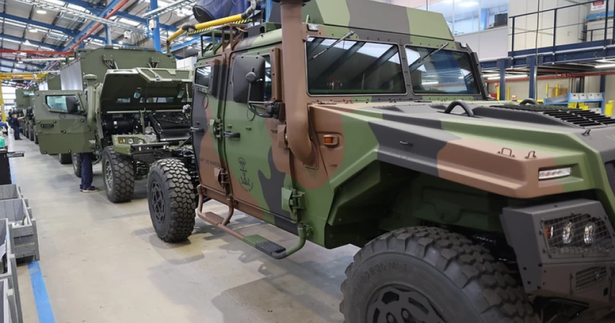 Копія HMMWV: Іспанія офіційно підтвердила відправку бронетехніки VAMTAC в Україну, що стало відомо (фото)