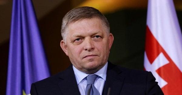 Прем'єр Словаччини прагне переконати Україну продовжити транспортування російського газу.