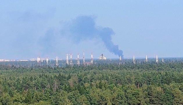 В Підмосков'ї виникло займання на військовому аеродромі.